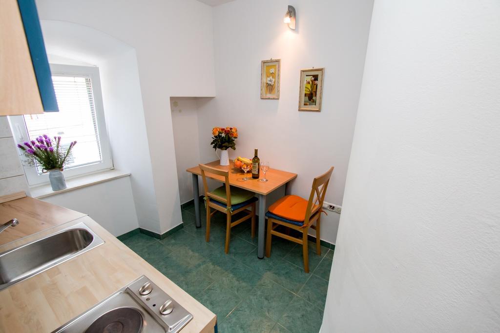 & River View Apartment Omis