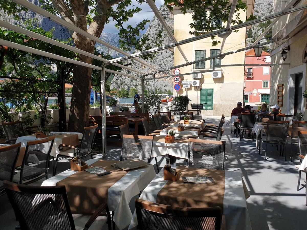 & River View * Omis